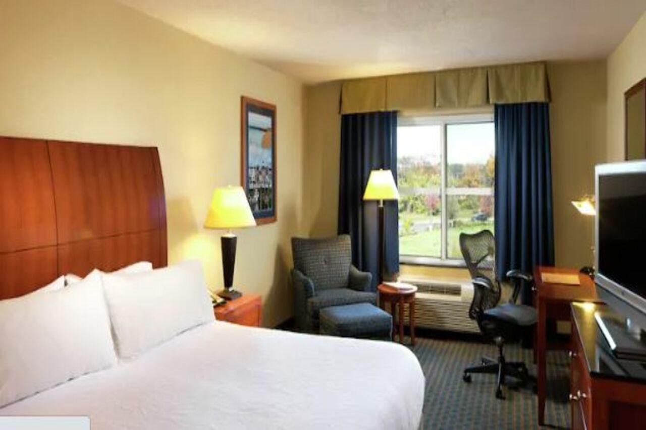 Hilton Garden Inn Milford Extérieur photo