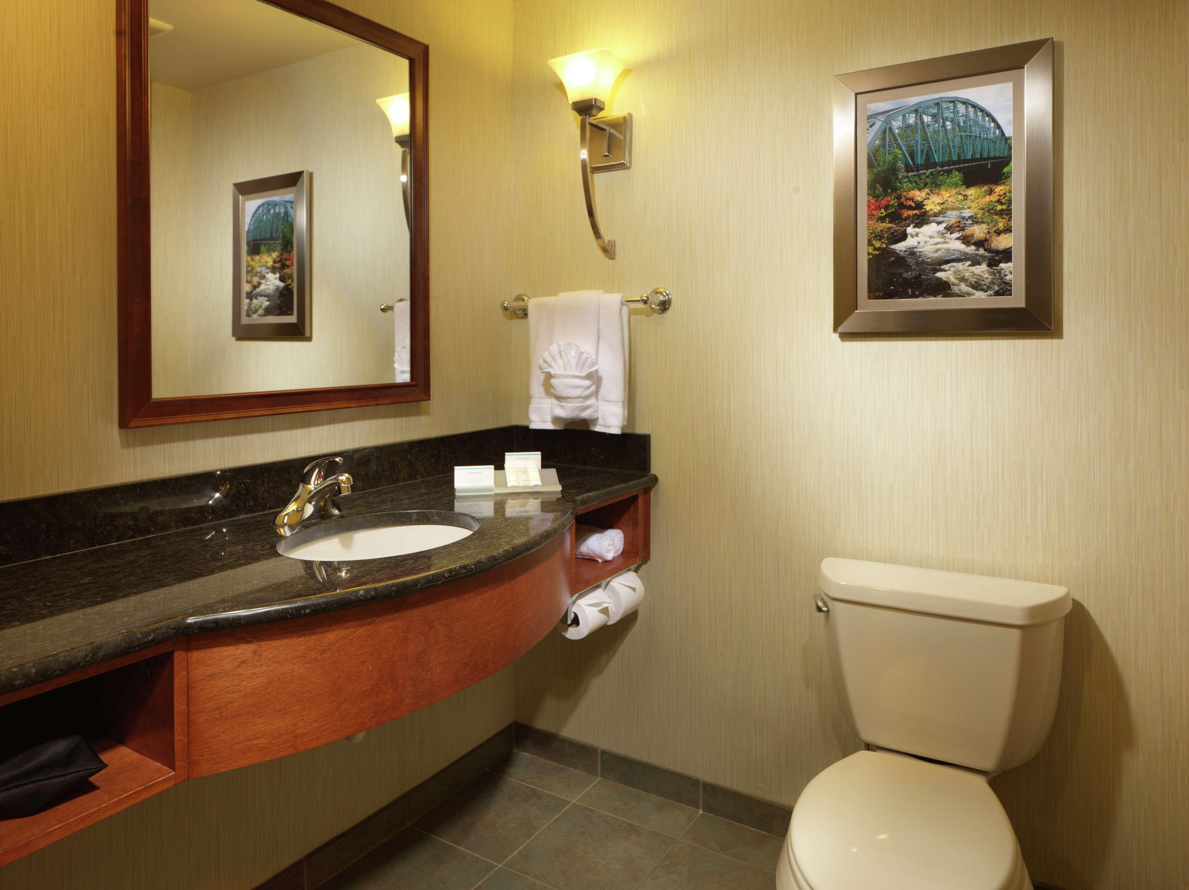Hilton Garden Inn Milford Extérieur photo