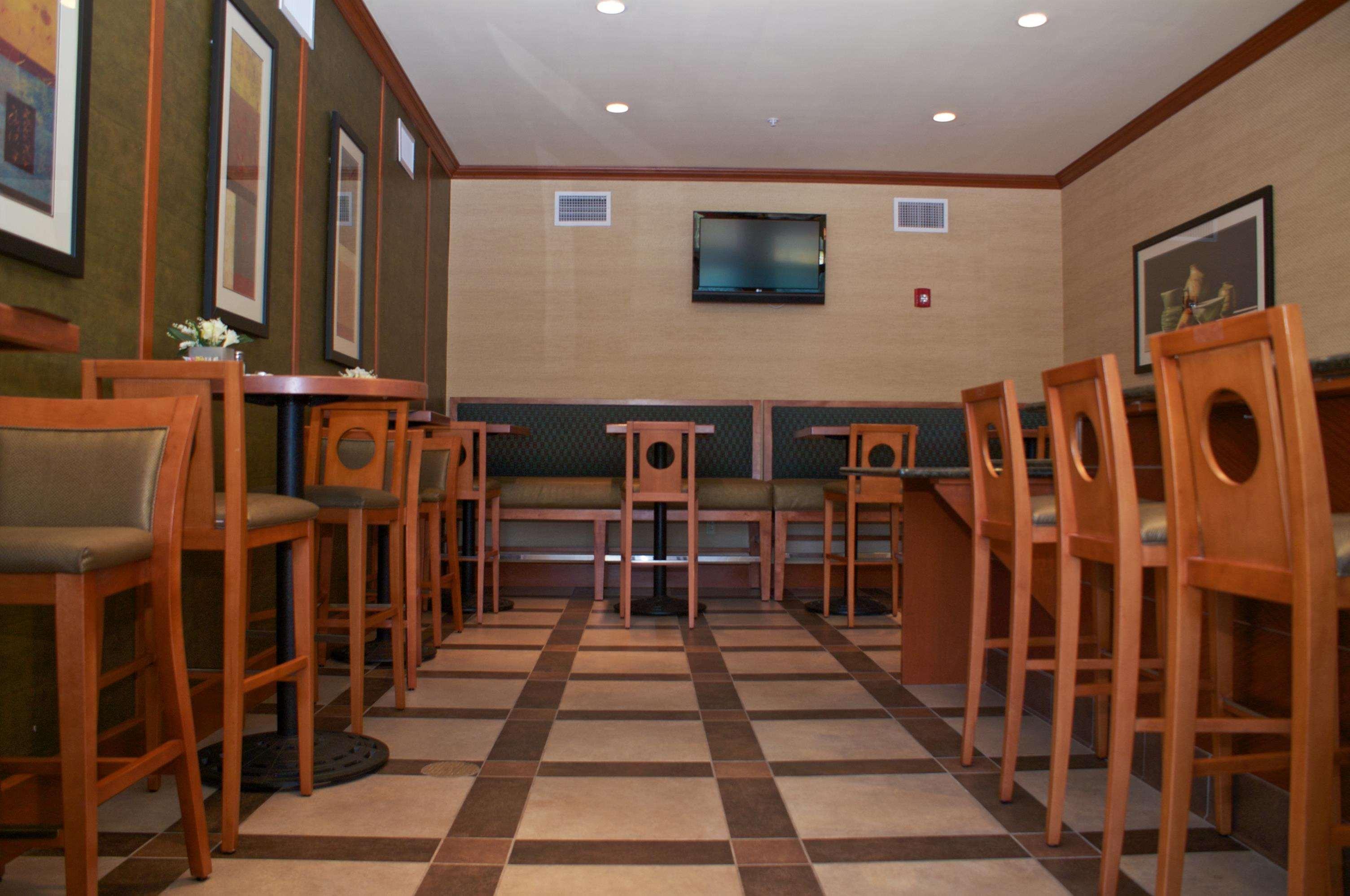 Hilton Garden Inn Milford Extérieur photo
