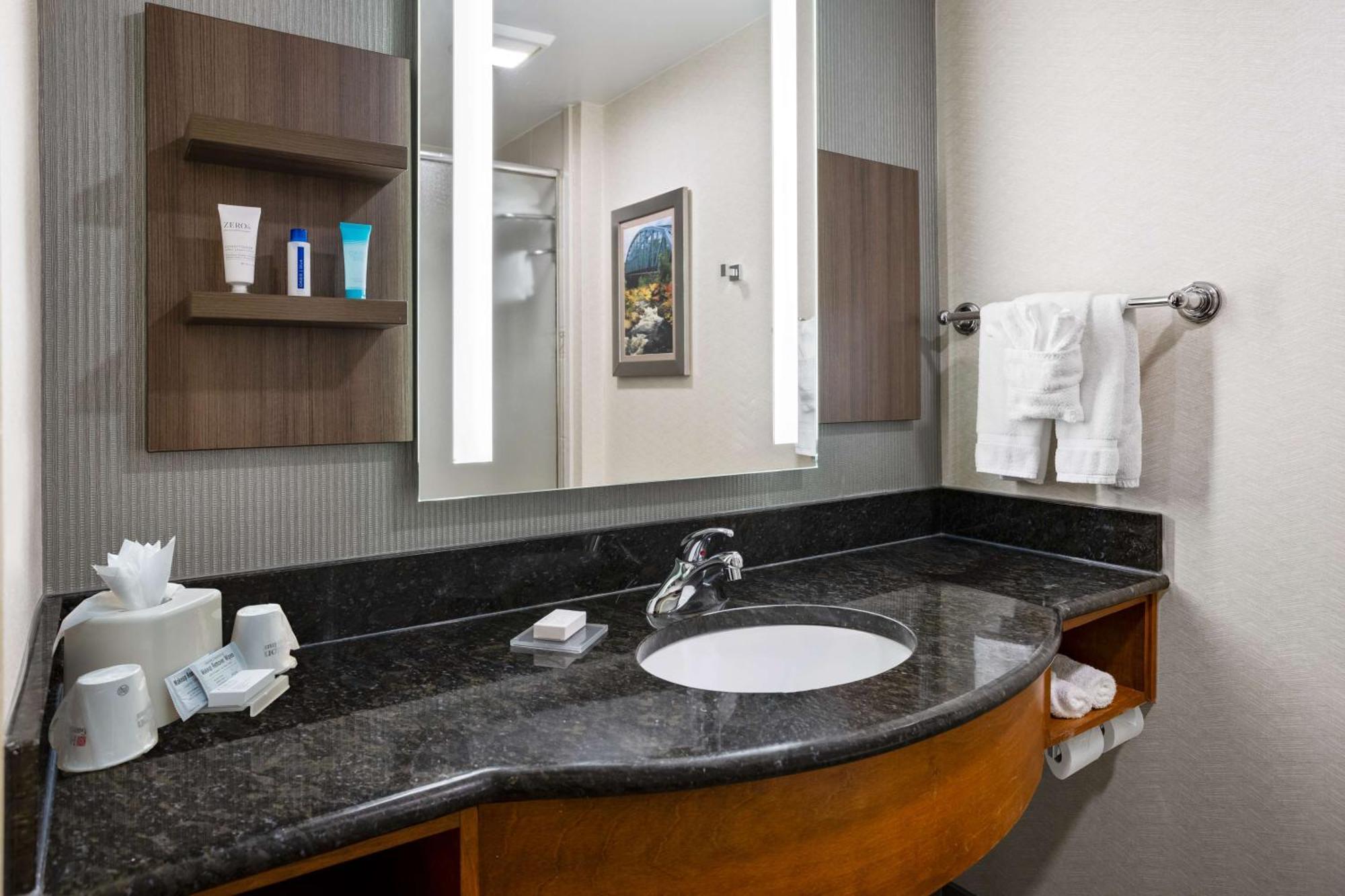 Hilton Garden Inn Milford Extérieur photo